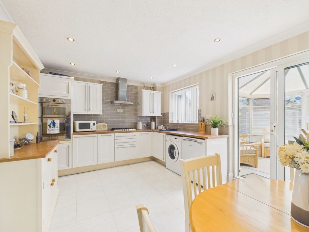 Property photo 2 of 14 5101185