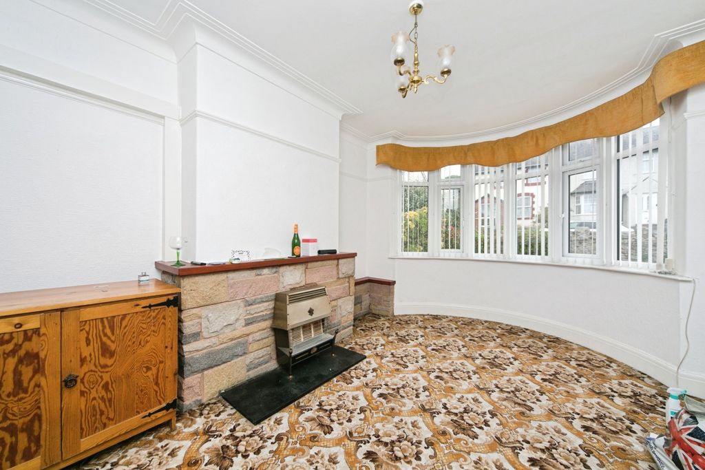 Property photo 3 of 17 Pbox-Img.Jpg