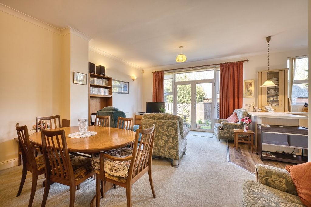 Property photo 2 of 13 Picture 2