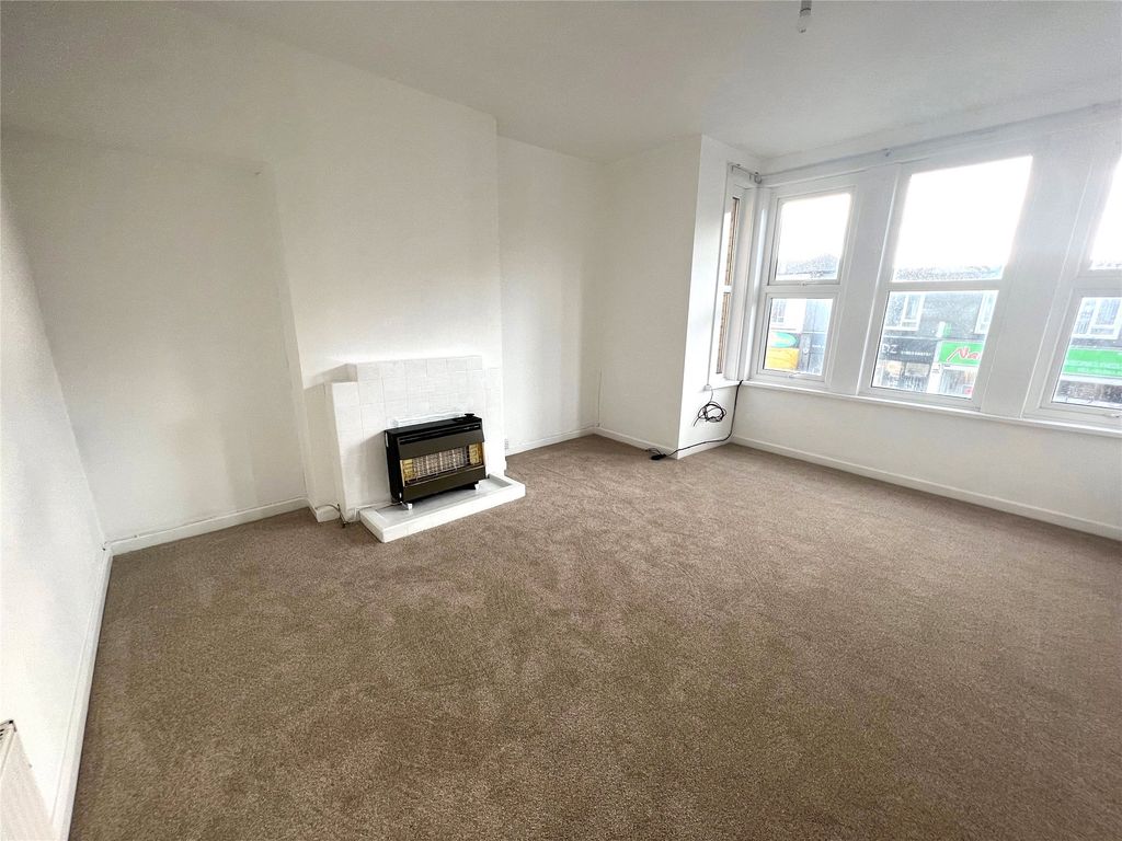 Property photo 2 of 9 Picture No. 28