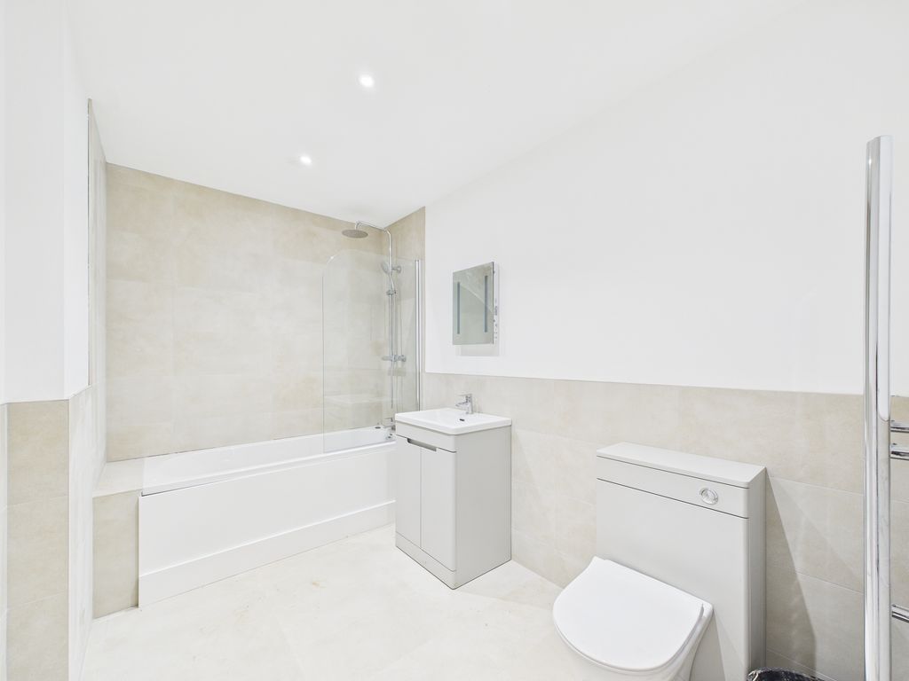 Property photo 3 of 5 Bathroom