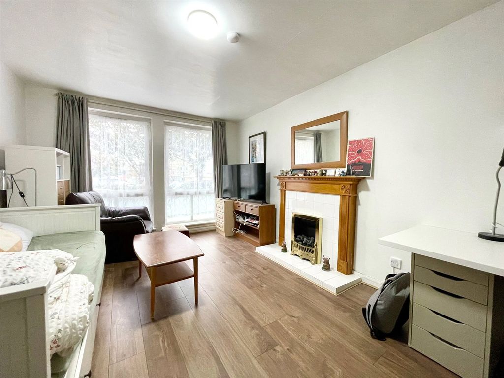 Property photo 3 of 12 Picture No. 09