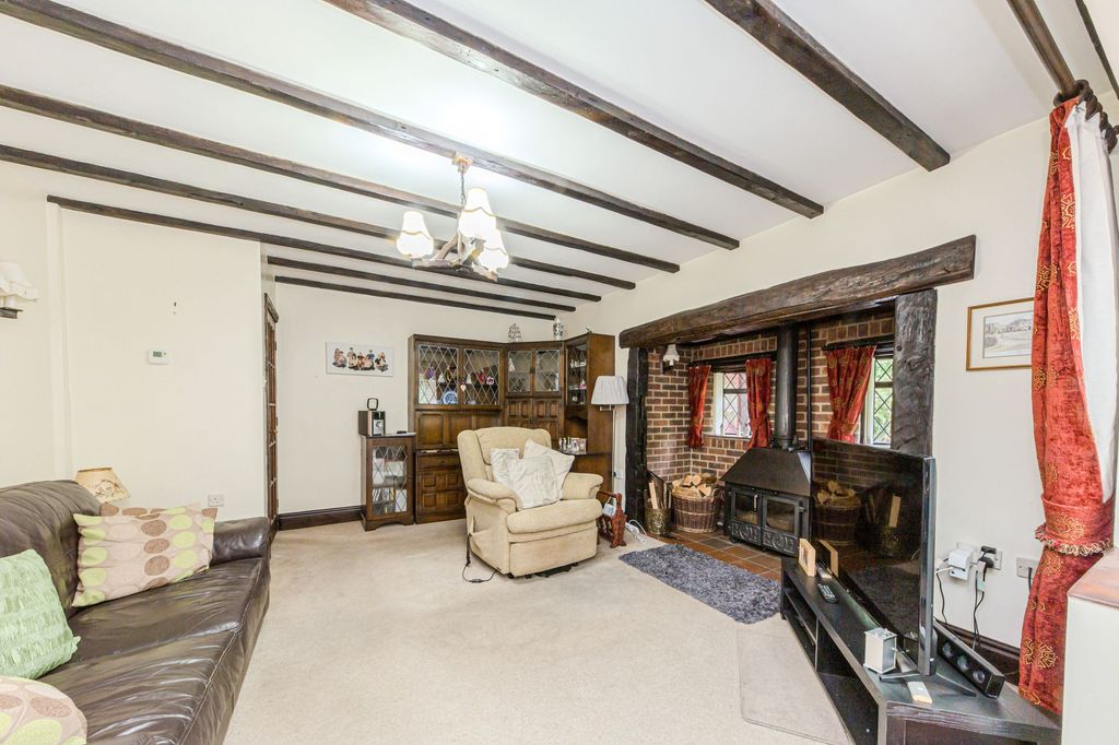 Property photo 3 of 21