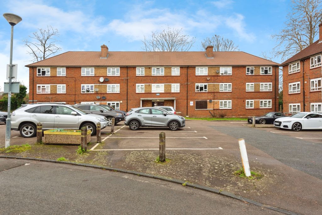 Property photo 1 of 18