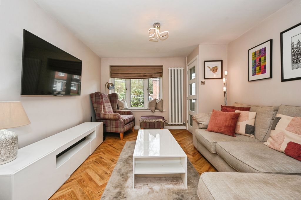 Property photo 3 of 15