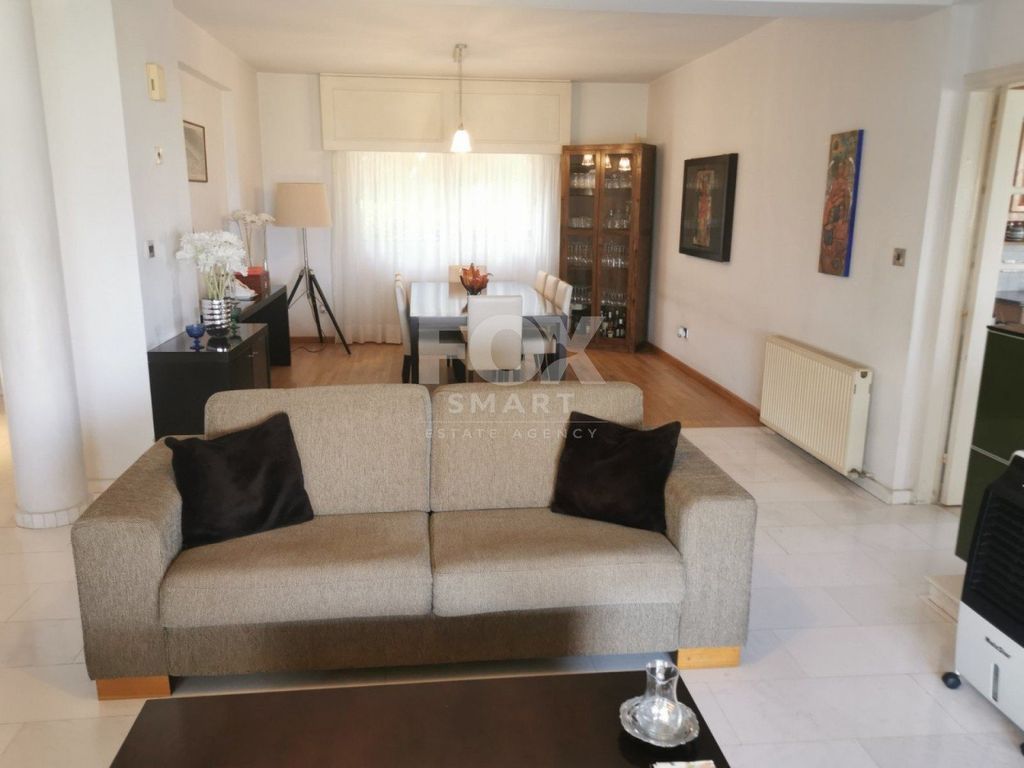 Property photo 3 of 32