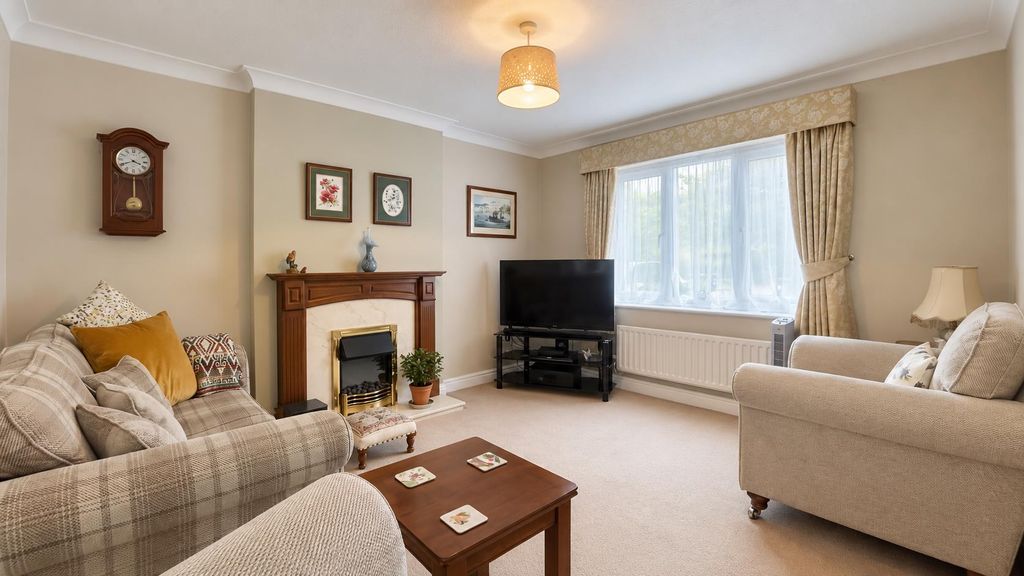 Property photo 3 of 20 965A533B-DC0F-4E6C-A9D3-Efffb14F512F.Png