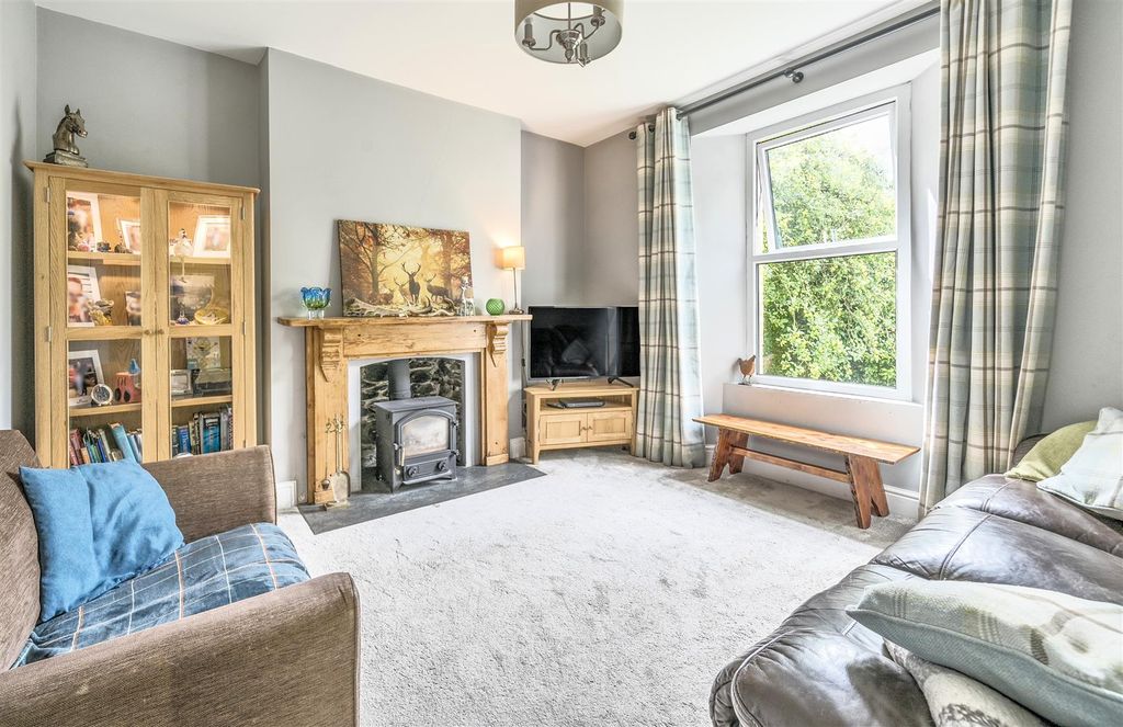 Property photo 2 of 34 1331213-17-6888Ac3Ca1Bd7.Jpg