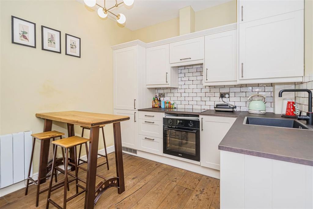 Property photo 3 of 3