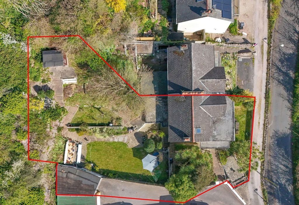 Property photo 3 of 21