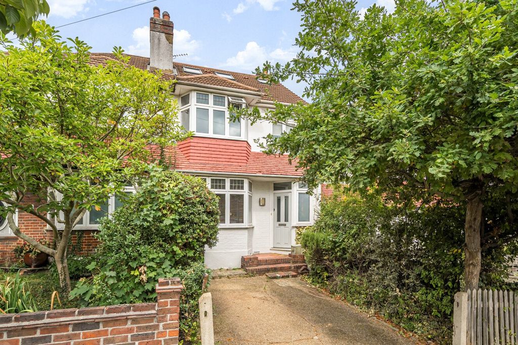 Property photo 2 of 20 Picture No. 21