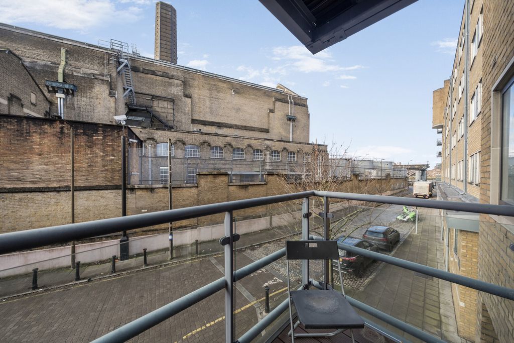 Property photo 3 of 15 Balcony