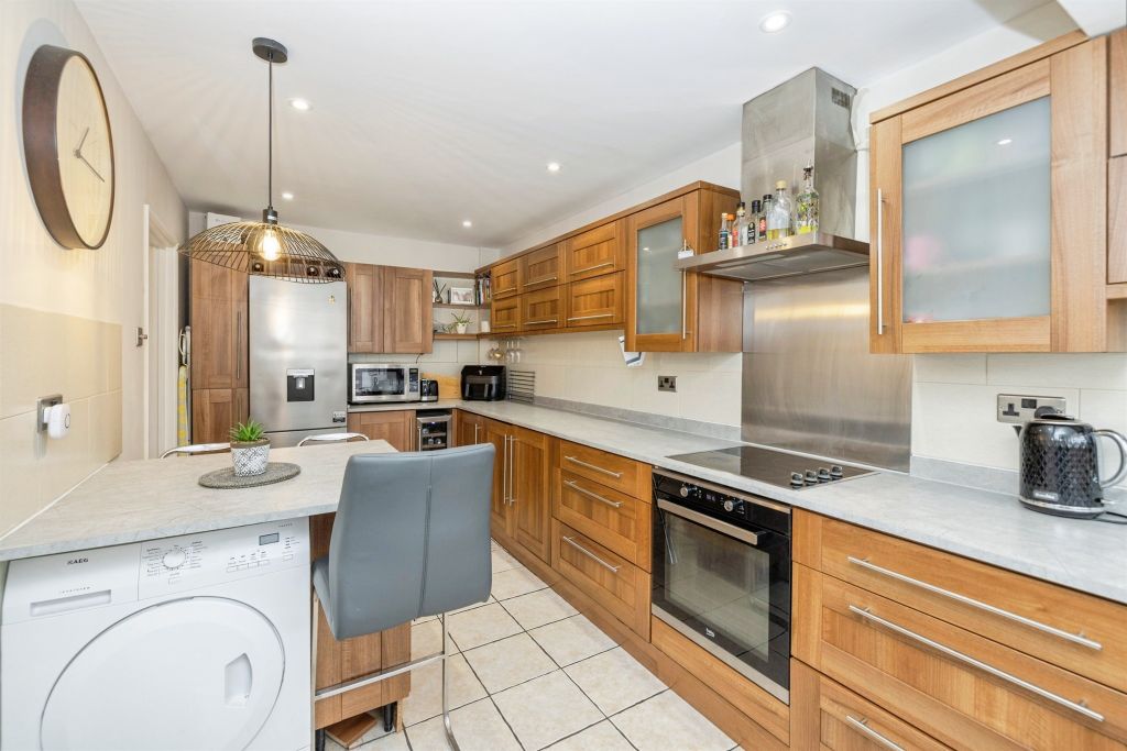 Property photo 2 of 17