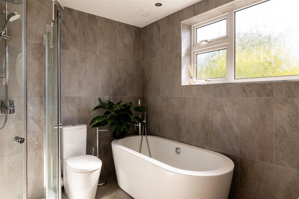 Additional image 26 of 4 bed detached house for saleBeverley Heights, Reigate RH2