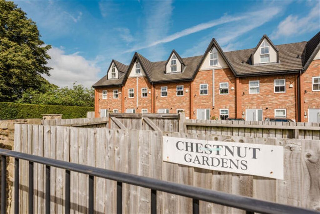 chestnut-gardens-whirley-road-macclesfield-sk10-3-bed-town-house-for