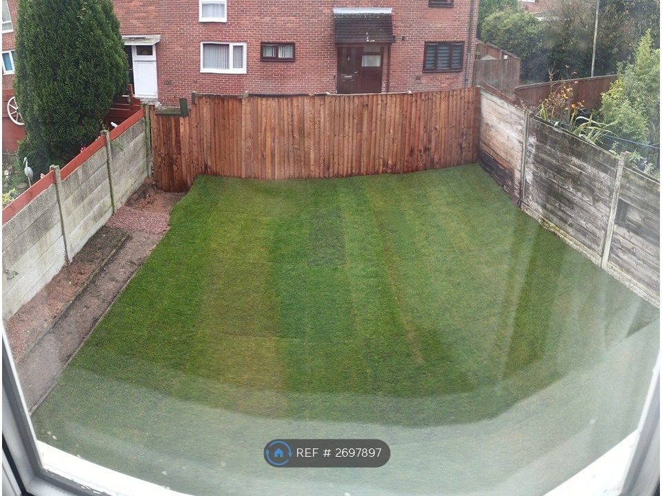 Property photo 3 of 13 Backgarden