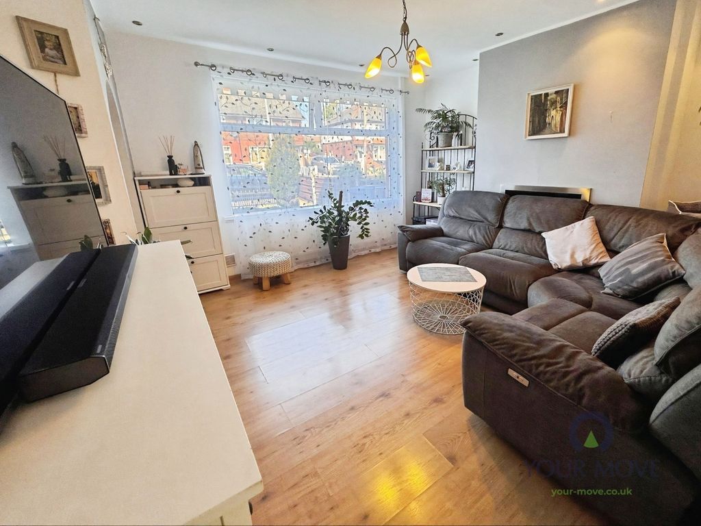 Property photo 2 of 14 Pbox-Img.Jpg