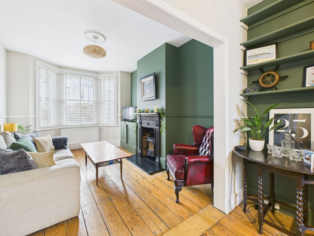 Property photo 3 of 20