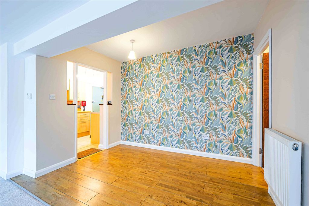 Property photo 3 of 18 Picture No. 16