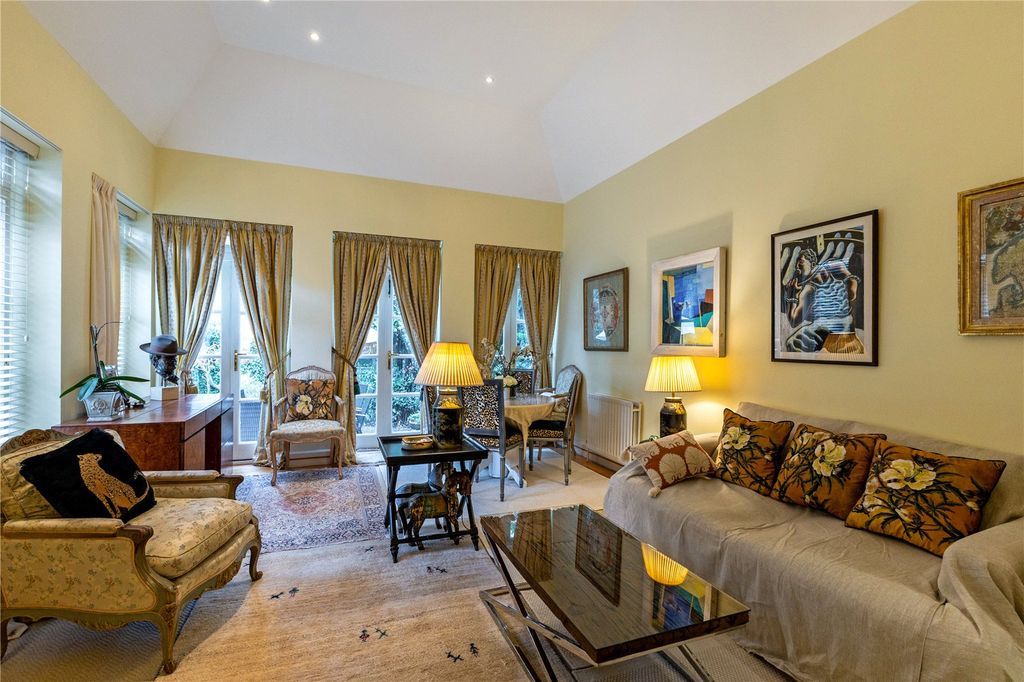 Property photo 2 of 16 Reception