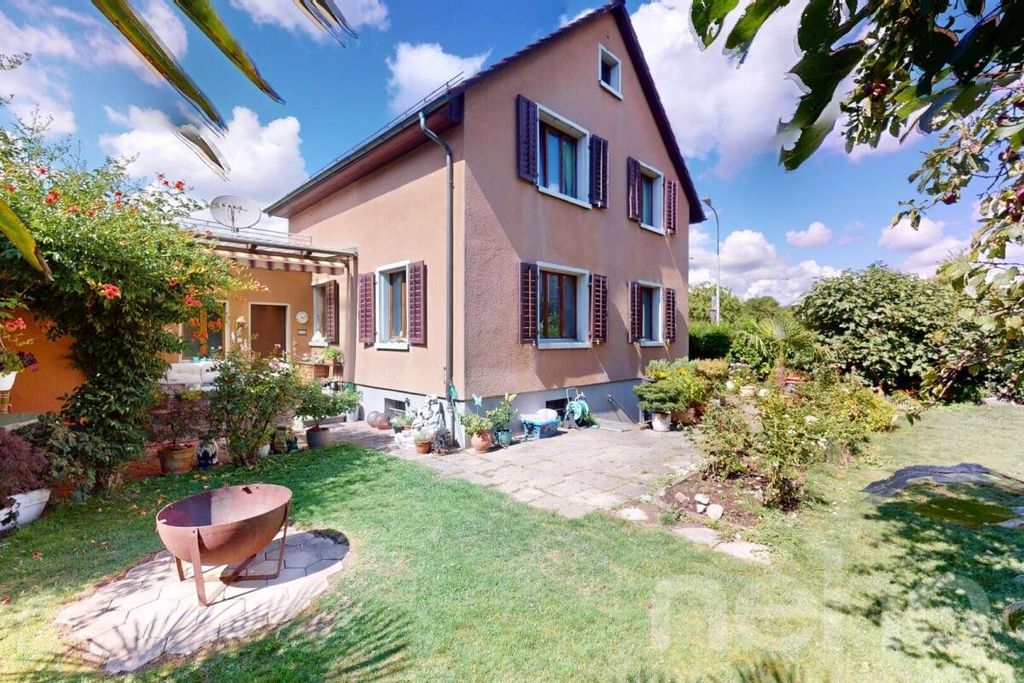 Property photo 3 of 11