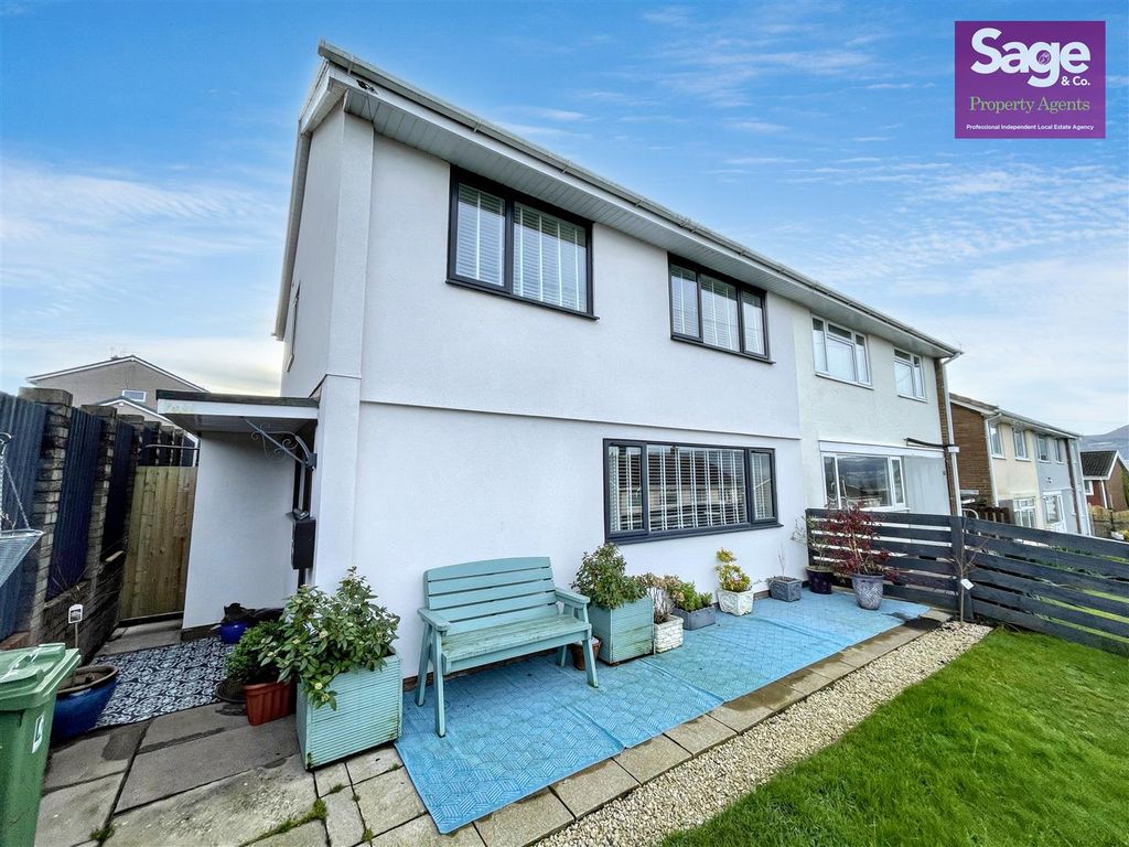 Property photo 1 of 25