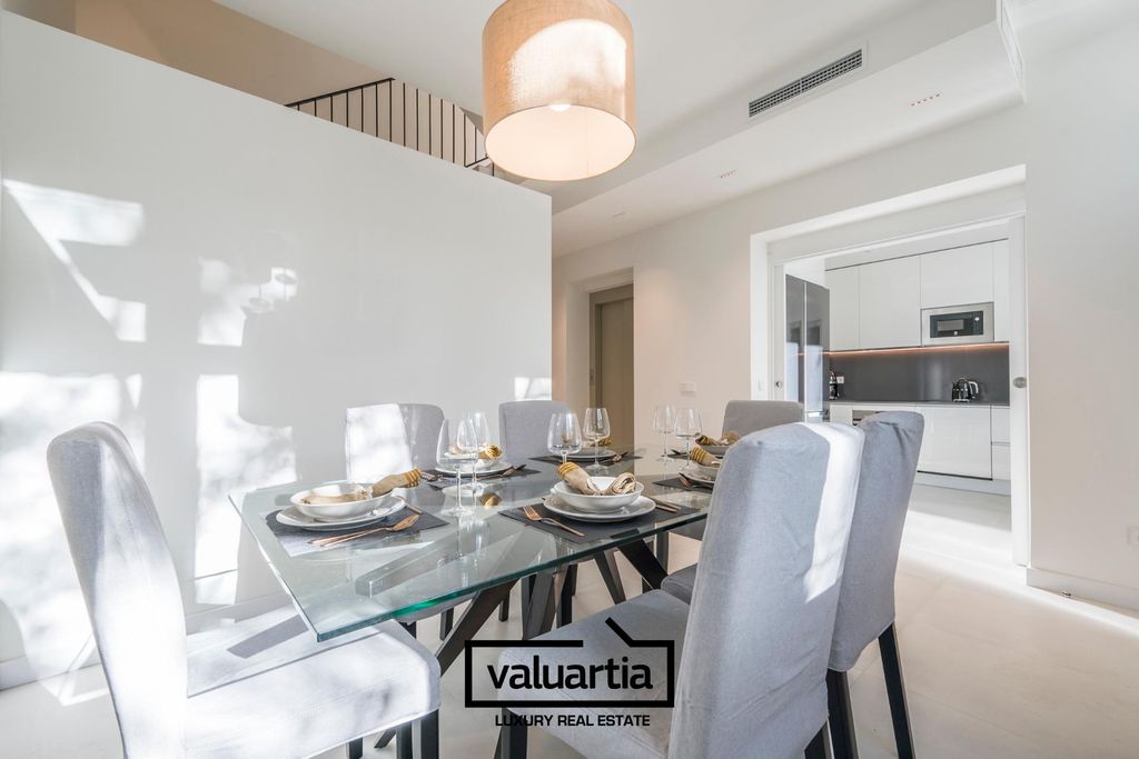 Property photo 1 of 30