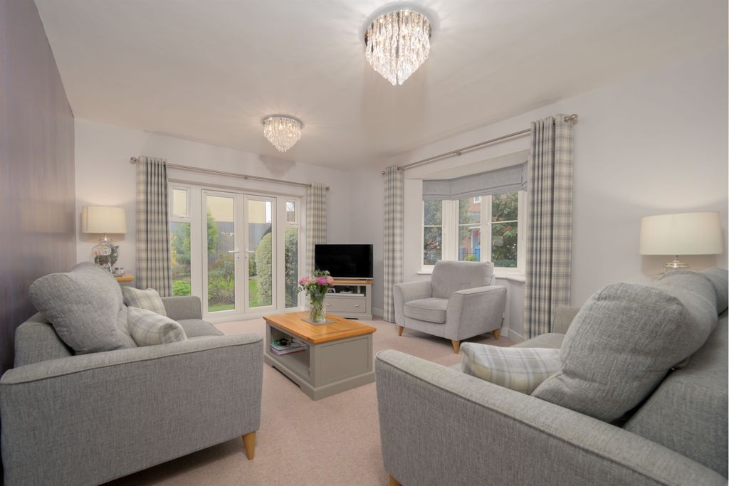 Property photo 3 of 16