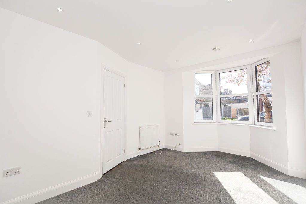 Property photo 3 of 18 Photo 9