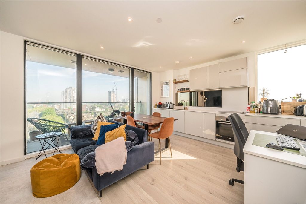 Property photo 2 of 13 Picture No. 07