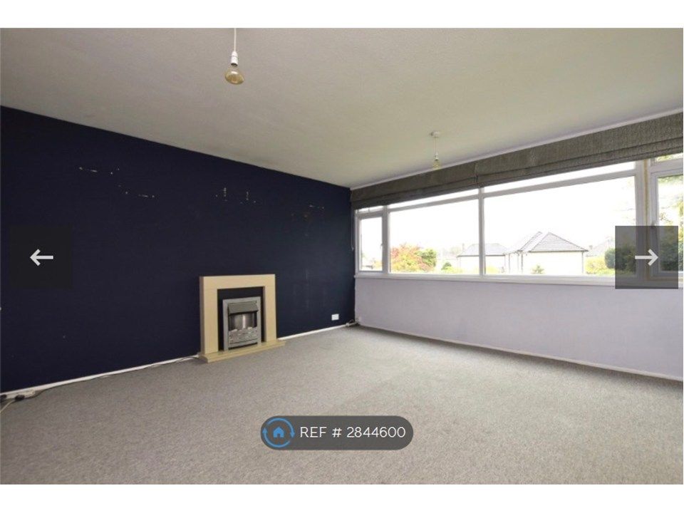 Property photo 2 of 10 Living Room 1