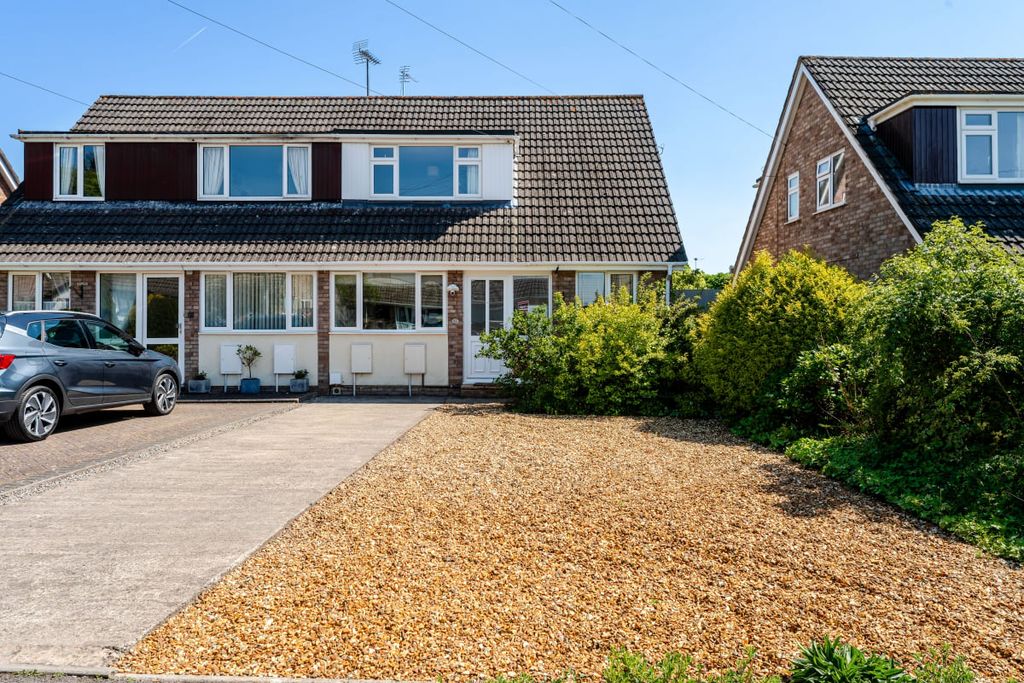 Property photo 1 of 50