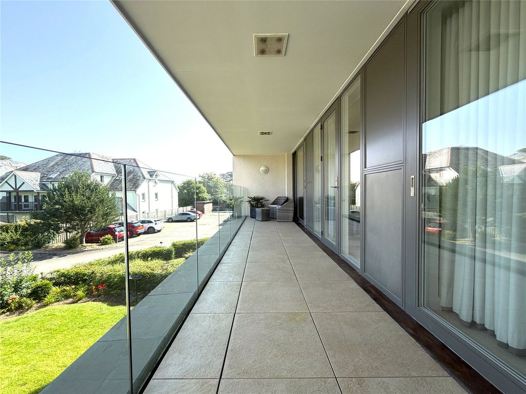Property photo 2 of 18 Picture No. 20