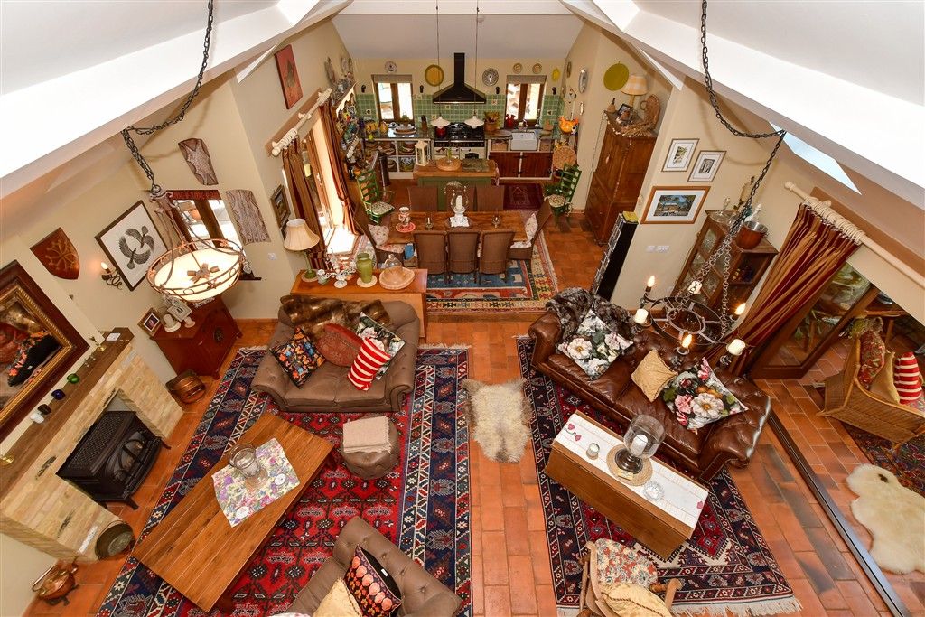 Property photo 2 of 20 Internal Lifestyle Photograph