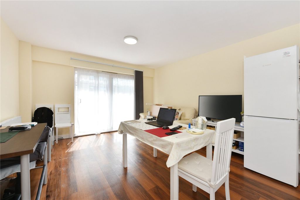 Property photo 2 of 10 Picture No. 06