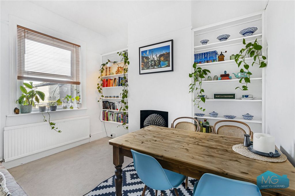 Property photo 2 of 21 Picture No. 20