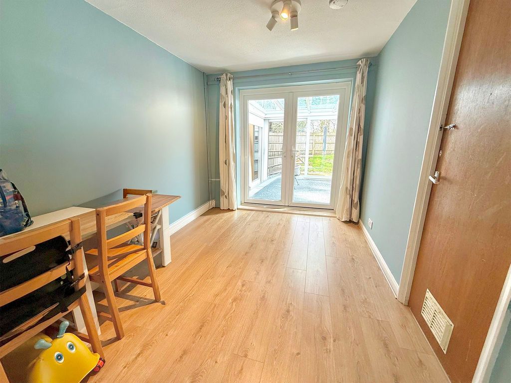 Property photo 3 of 16 Dining Room