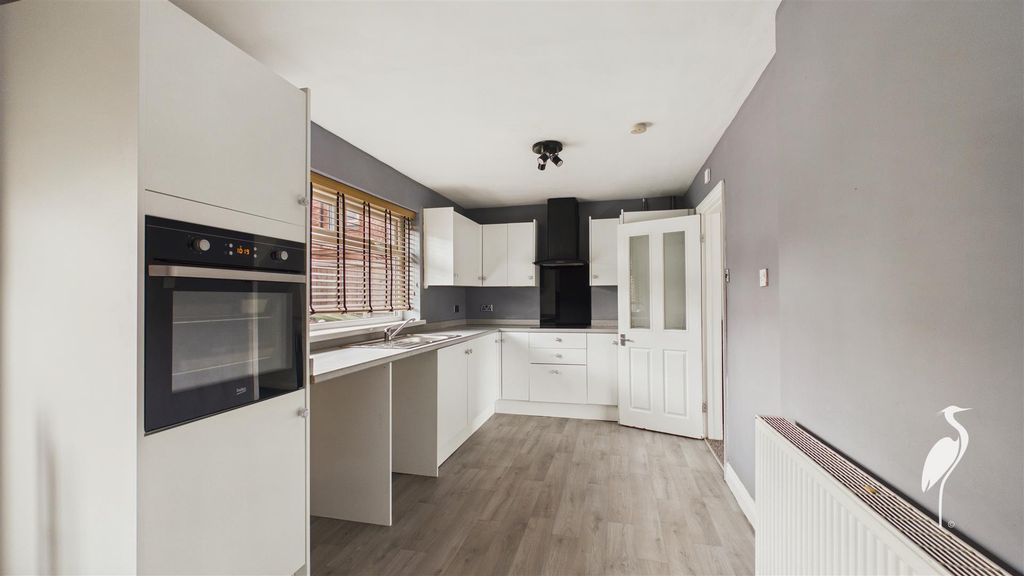 Property photo 3 of 13 Kitchen/Diner