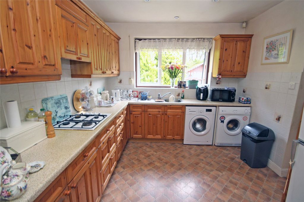 Property photo 3 of 14 Picture No. 06