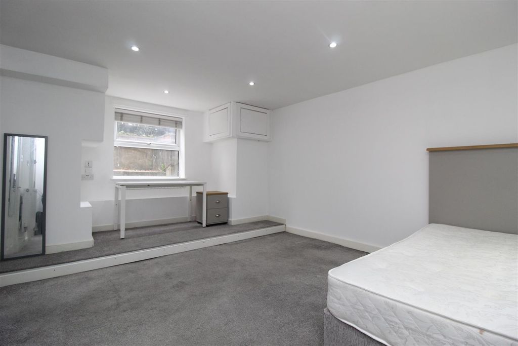 Property photo 1 of 12 Img_2669.Jpg