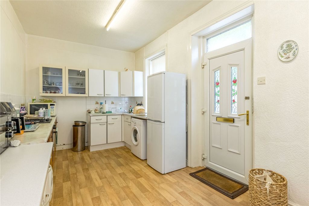 Property photo 3 of 13 Dining Kitchen