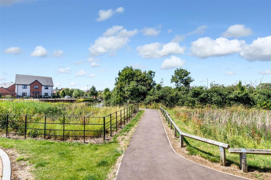 Property photo 1 of 22 1Glebe8.Jpg