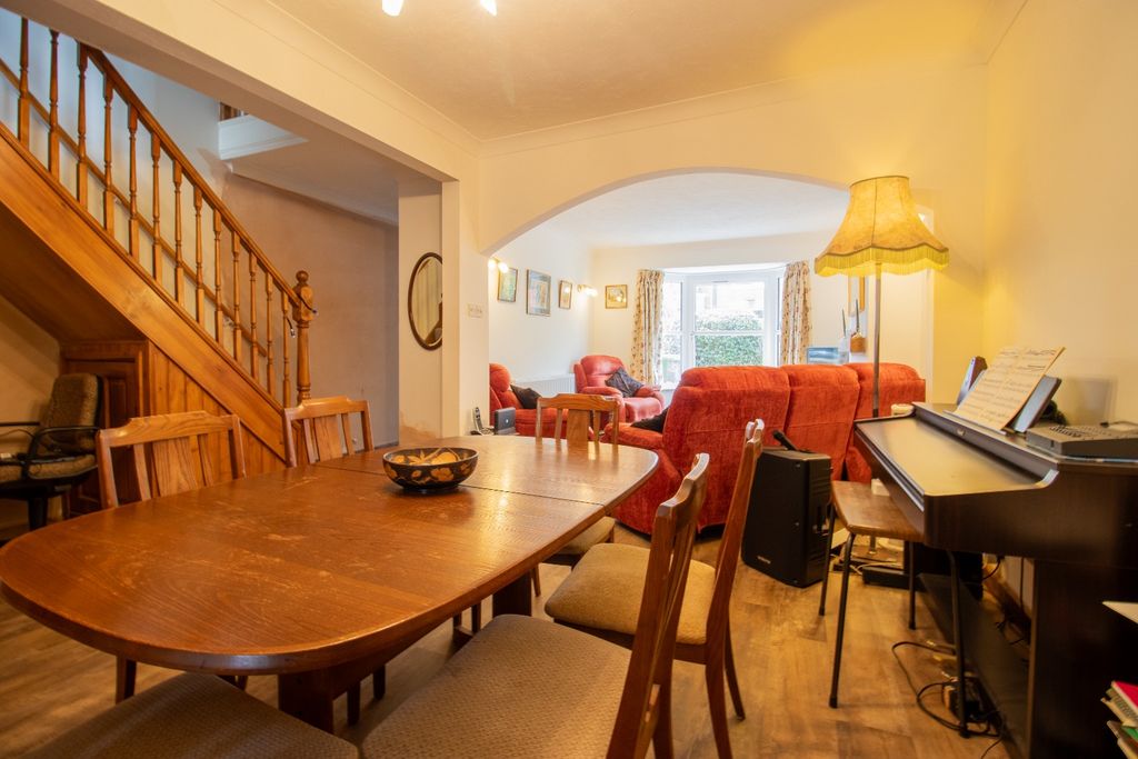 Property photo 3 of 25 5910466