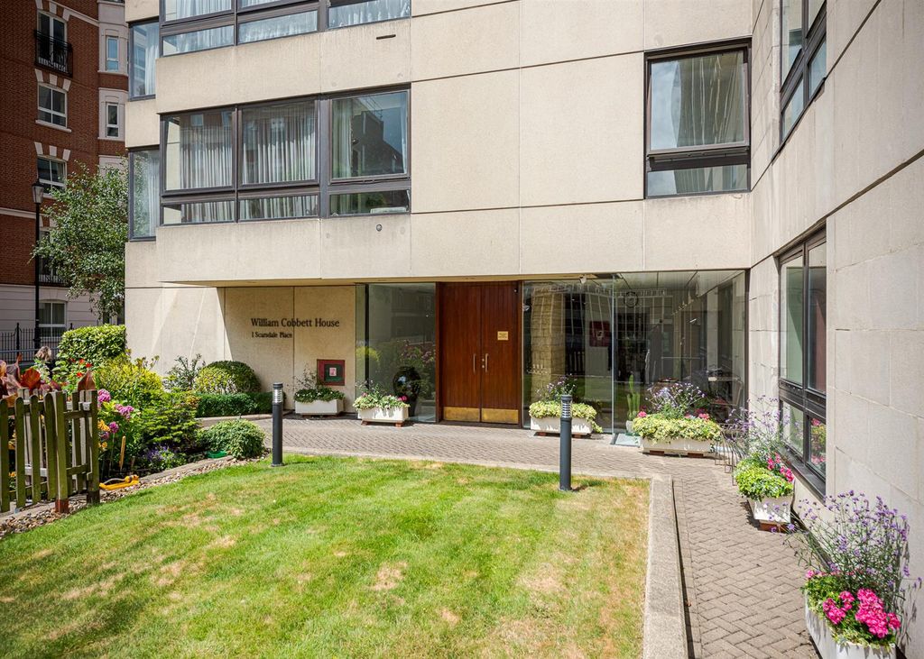 Property photo 3 of 11 William Cobbett Hse Ext Ph-1-2. Low Res.Jpg