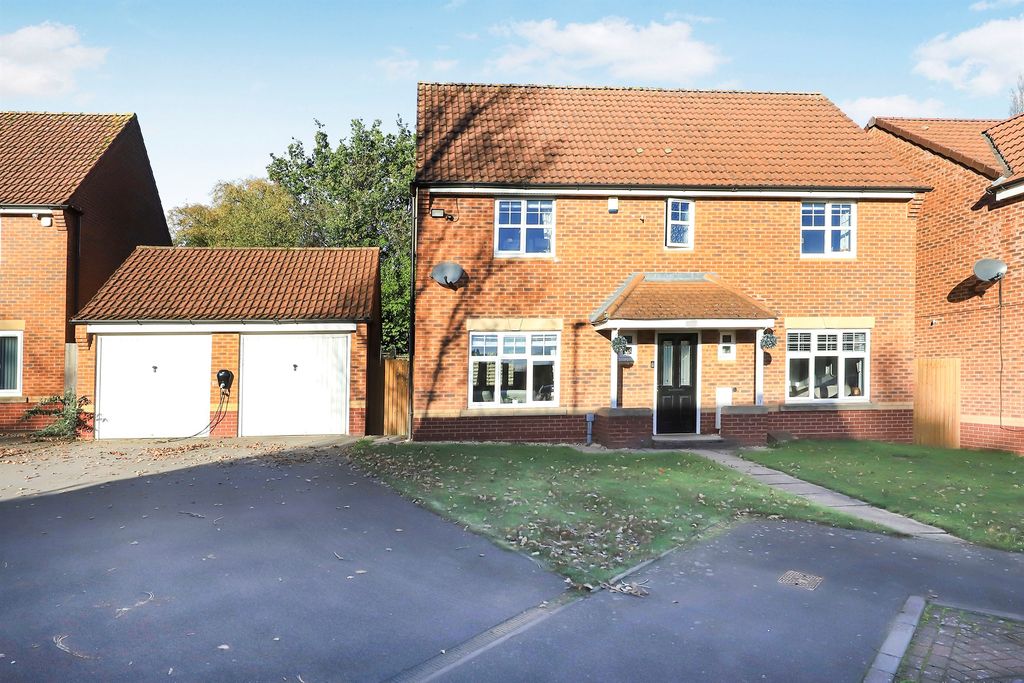 Property photo 1 of 19