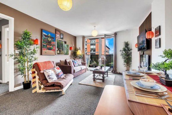 Property photo 1 of 19 Fcfb19Da-De6c-4d5F-B955-Aa38Cf946856.Webp