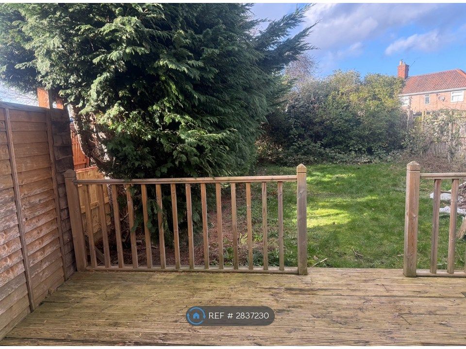 Property photo 3 of 24 Garden