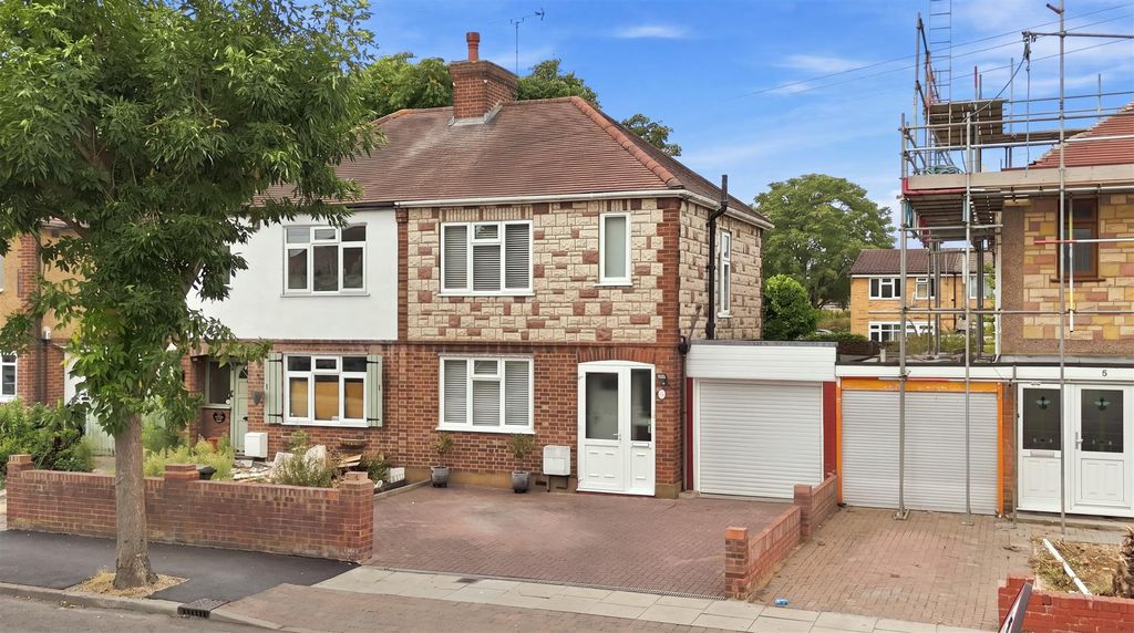 Property photo 1 of 21 002_Dji_20260818122516_0958_D_Reedit_d2B1B485.Jpg