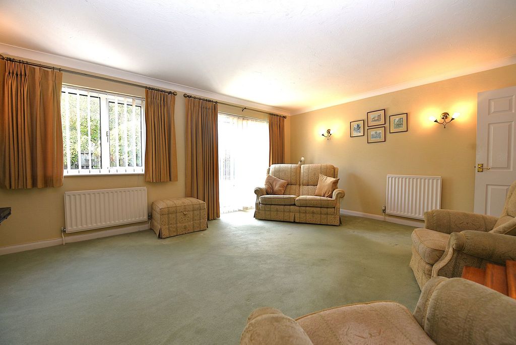 Property photo 3 of 19