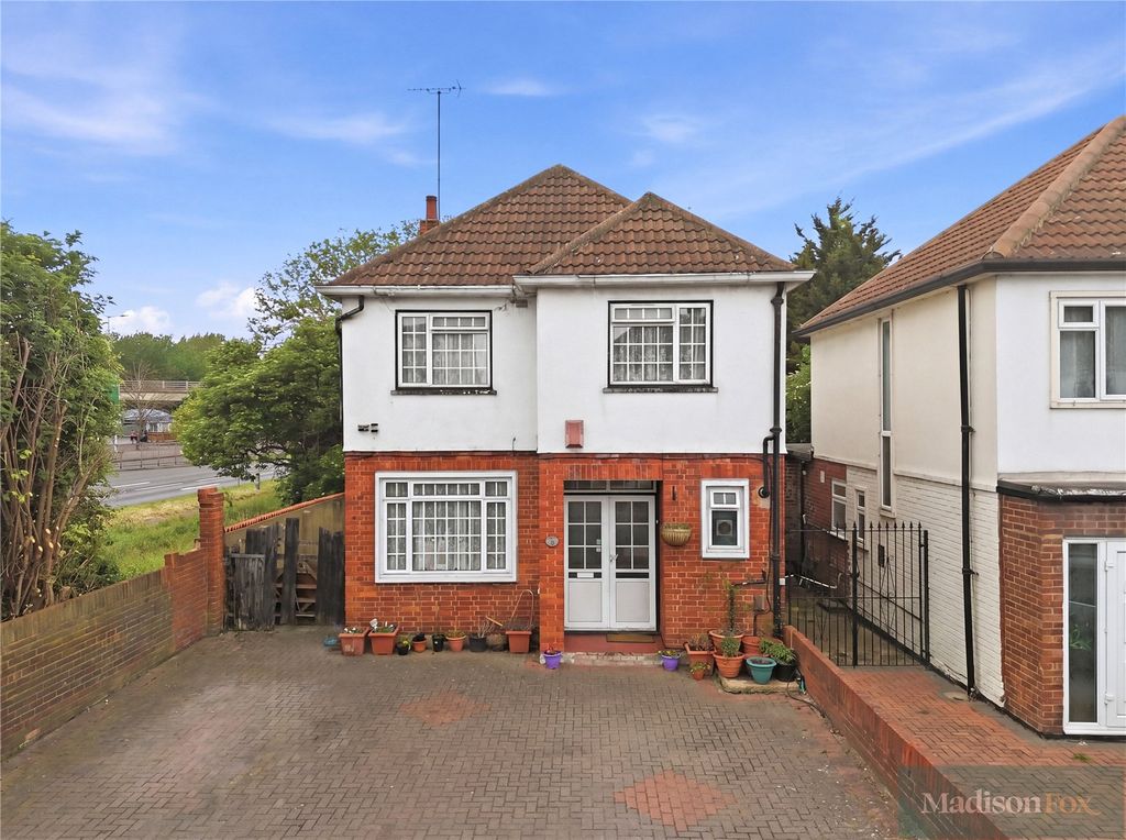 Property photo 1 of 21 Picture No. 02